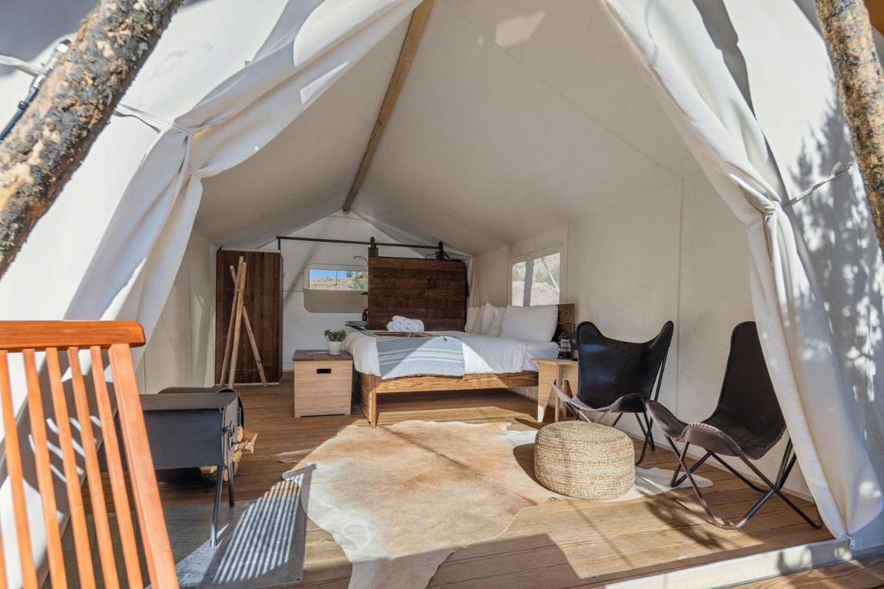 Under Canvas Zion Virgin Luaran gambar