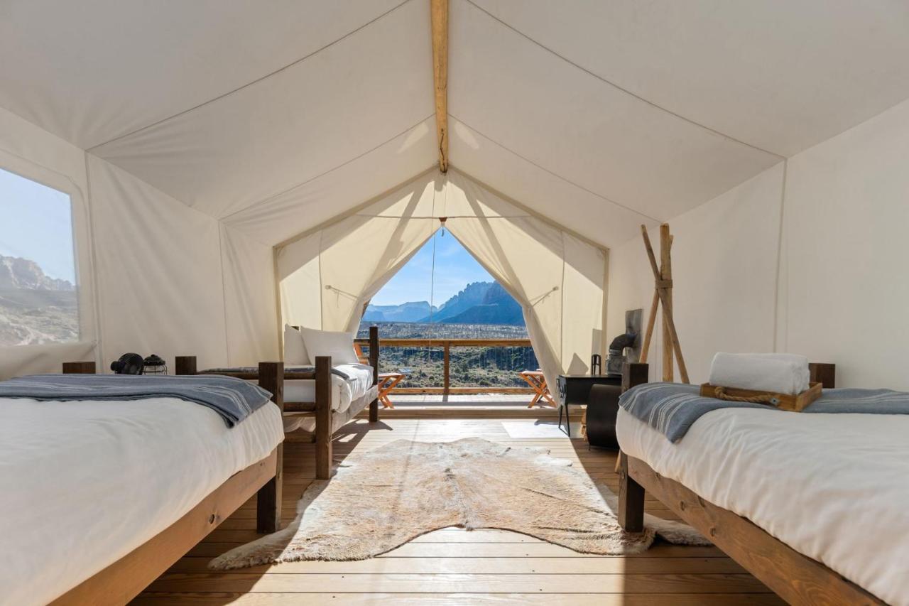 Under Canvas Zion Virgin Luaran gambar