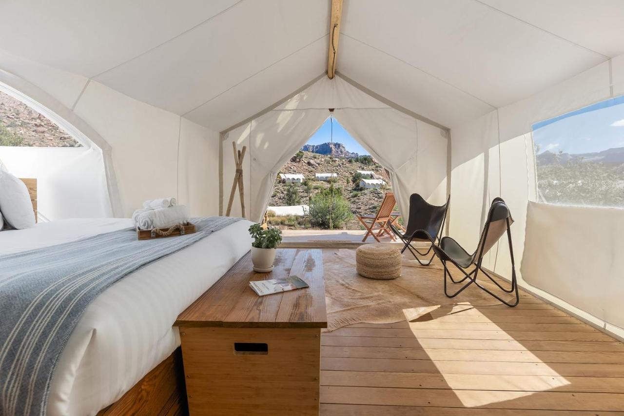 Under Canvas Zion Virgin Luaran gambar