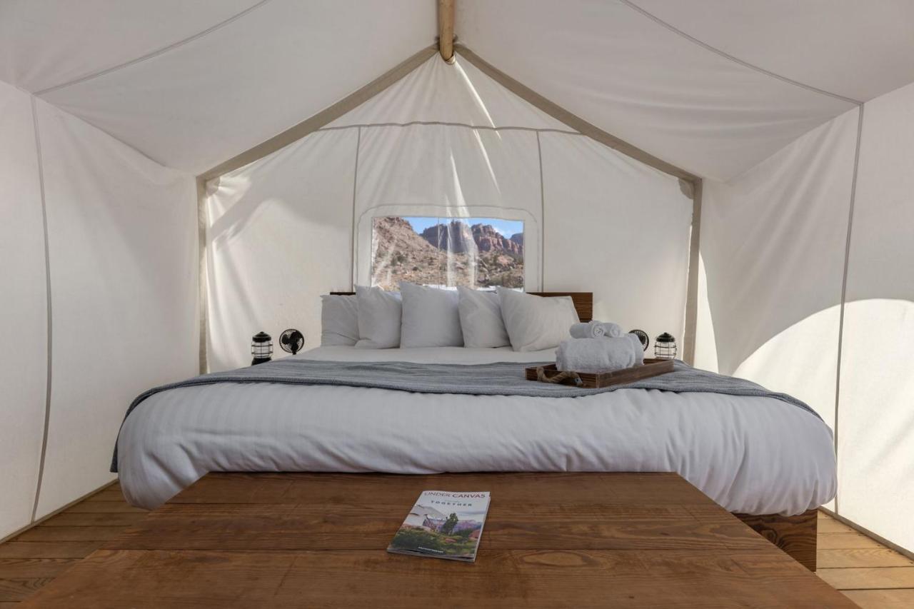 Under Canvas Zion Virgin Luaran gambar