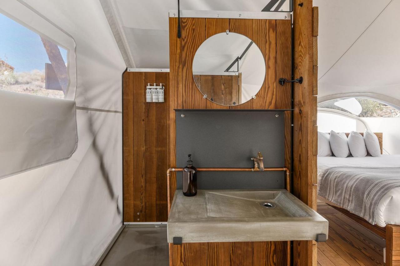 Under Canvas Zion Virgin Luaran gambar